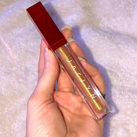 *HOST PICK* LE 2021 VALENTINE’S EXCLUSIVE Jaclyn Hill Glitter Gloss in 24 Karat - Picture 8 of 9